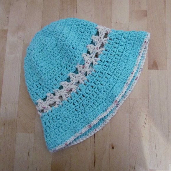 Taller de ABU crochet hat - Picture 1 of 9